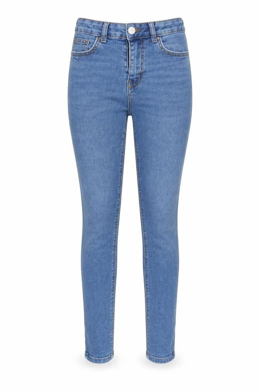 Front view of Denim & Co. women’s blue tapered jeans, size UK 8, 29-inch leg