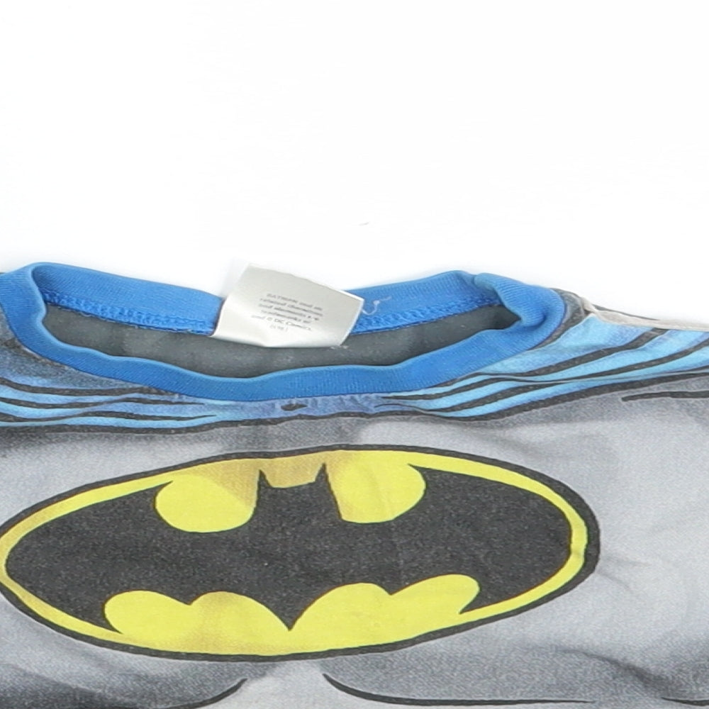 Close-up detail of Batman boys’ grey pullover sweatshirt, size 2-3, years - batman