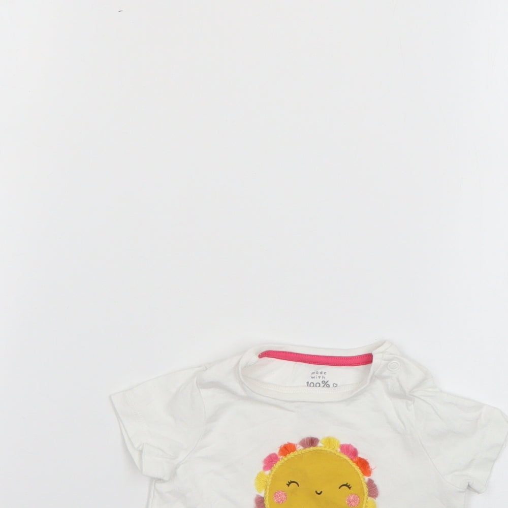 F&F Baby White Geometric  Basic T-Shirt Size 0-3 Months