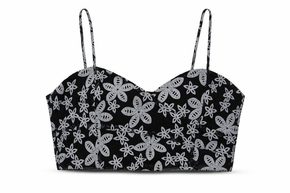 Front view of Boohoo women’s black cropped tank, size UK 12