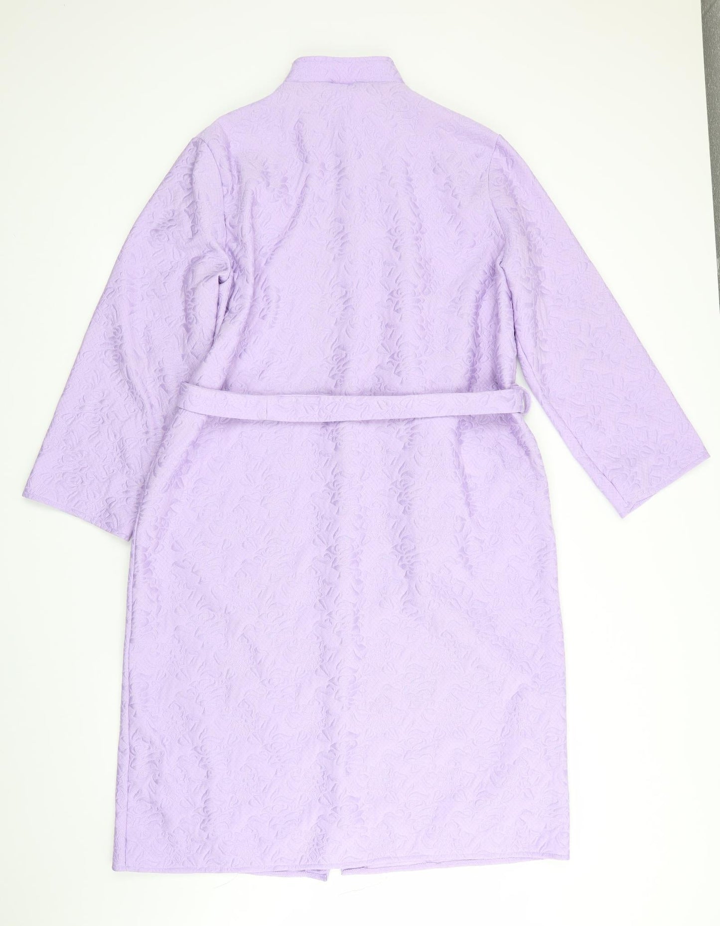 Preworn Womens Purple Floral   Robe   - Lilac Mandarin Collar Embossed pattern