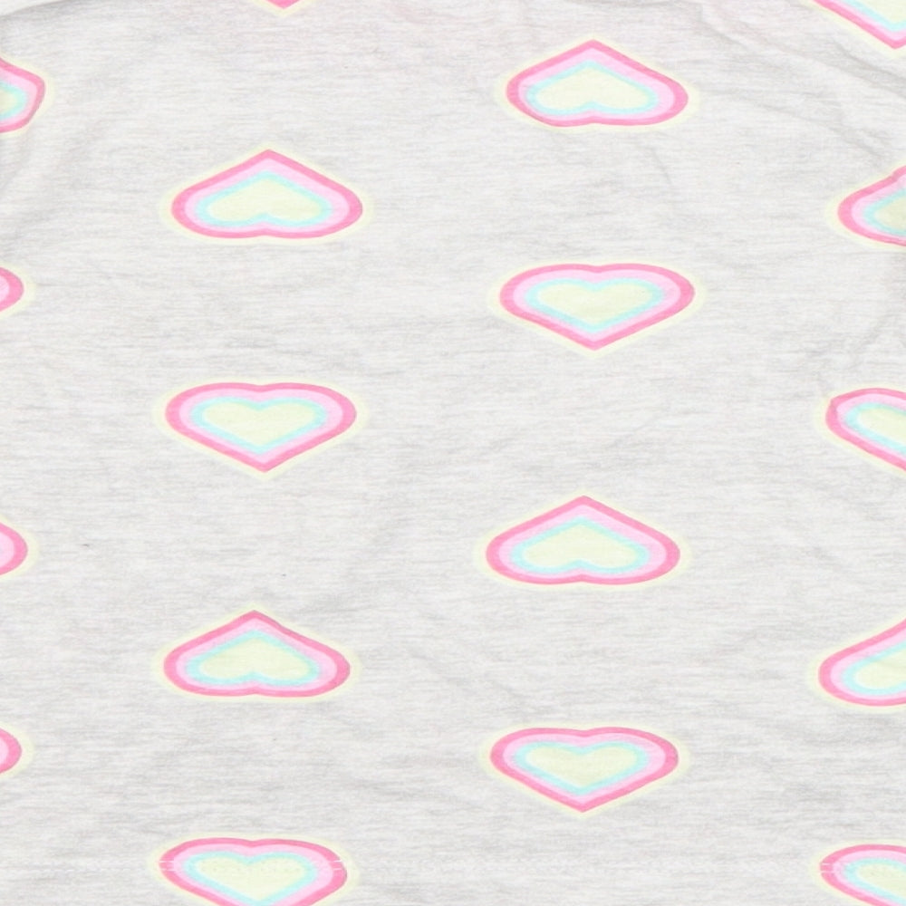 Preworn Girls Grey Geometric  Basic T-Shirt Size 5-6 Years