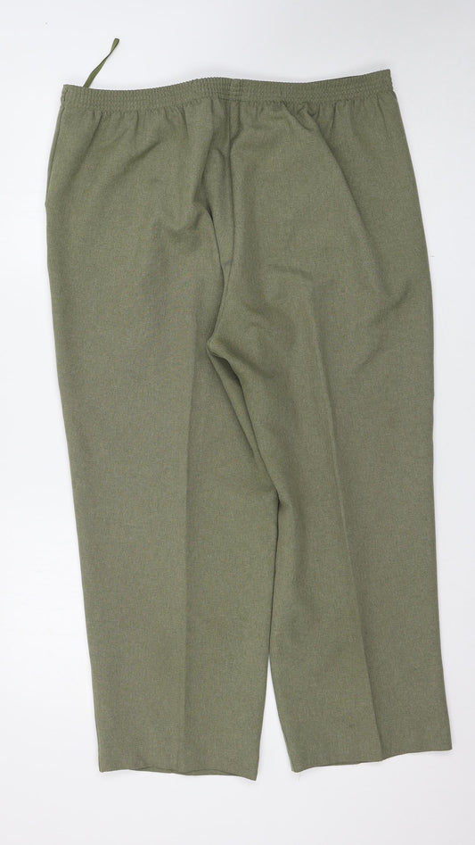 BM Womens Green   Trousers  Size 18 L25 in