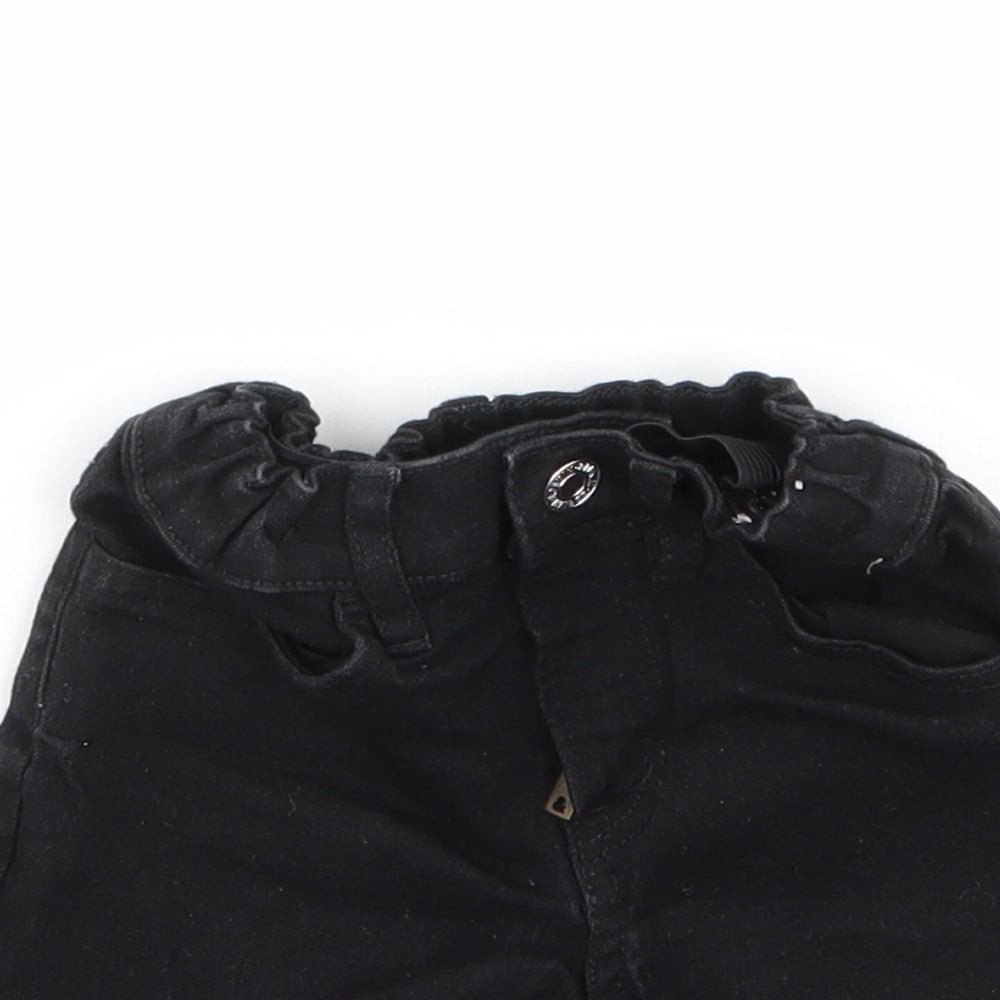 PREWORN  Boys Black   Chino Shorts Size 2-3 Years