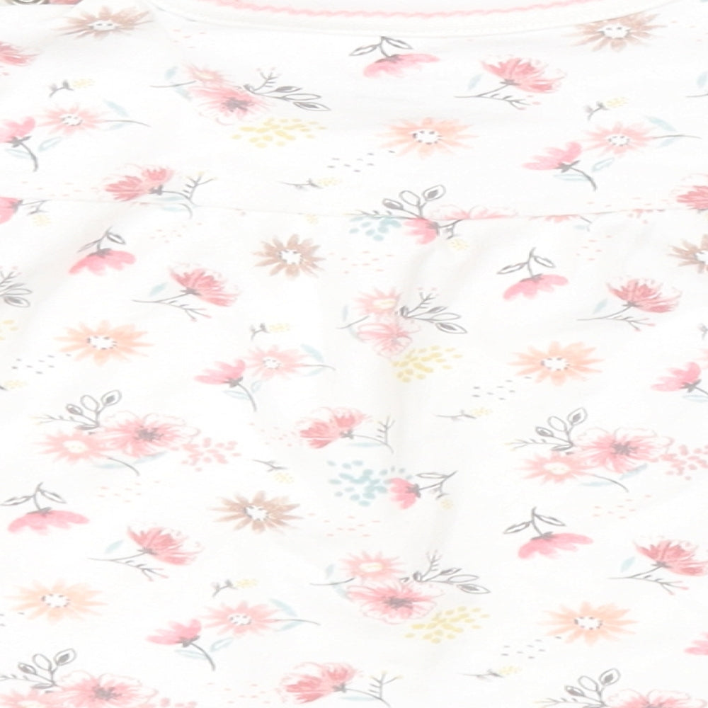 F&F Girls White Floral  Basic T-Shirt Size 6-9 Months