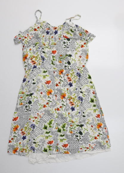 Max Jeans Womens White Floral  Fit & Flare  Size M Round Neck