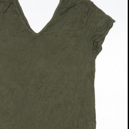 Womens UK Size 14 PRETTYLITTLETHING Green Basic T-Shirt