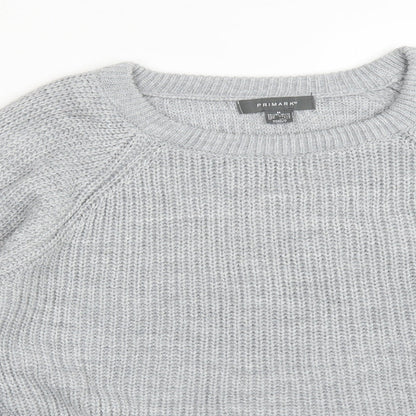 Close-up detail of Primark women’s grey acrylic pullover sweatshirt, size M