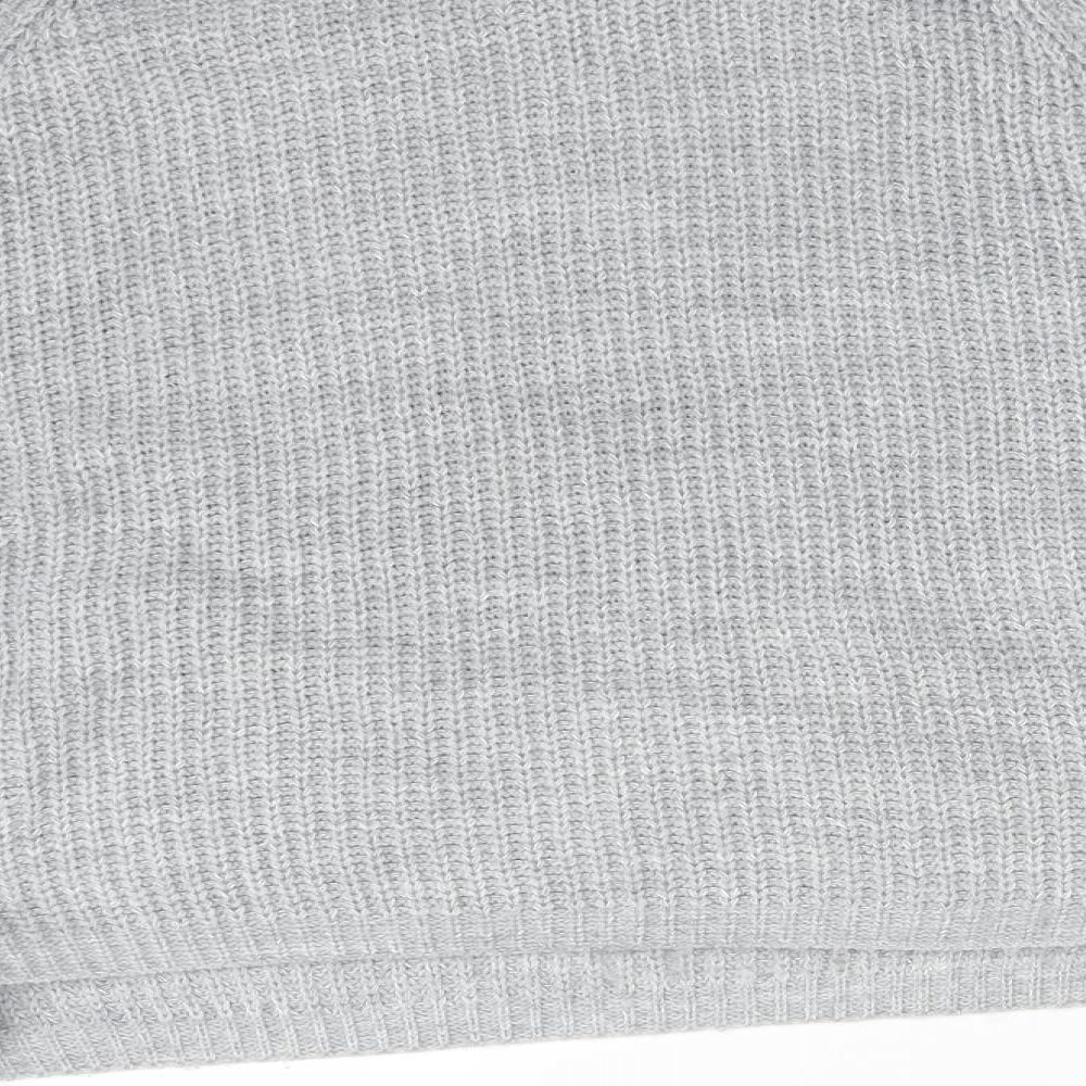Brand and care label for Primark women’s grey acrylic pullover sweatshirt, size M