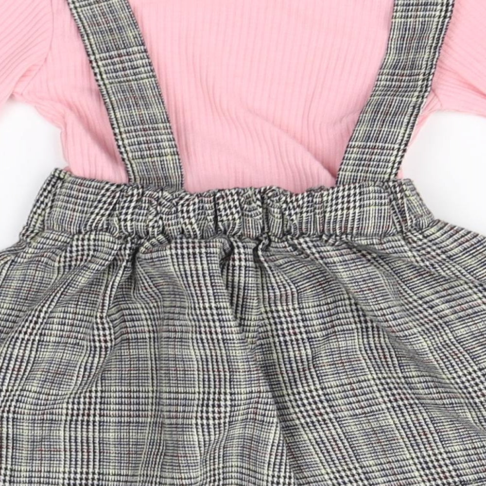 Preworn Girls Pink Houndstooth  A-Line    Round Neck