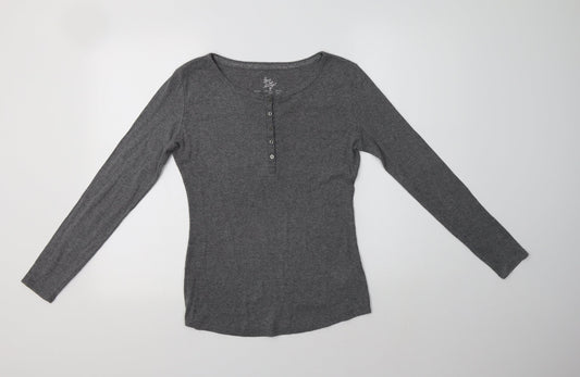 Front view of Primark women’s grey polyester kimono pyjama top, size M