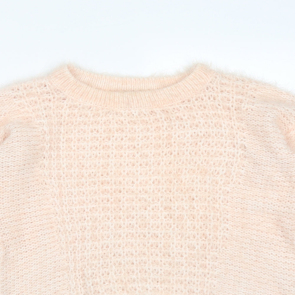 Close-up detail of New Look women’s pink acrylic pullover sweatshirt, size UK 8