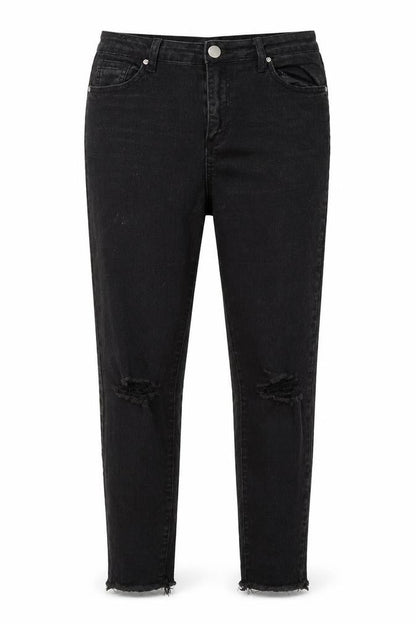 Front view of Boohoo women’s black cotton skinny jeans, size UK 12, 24-inch leg regular