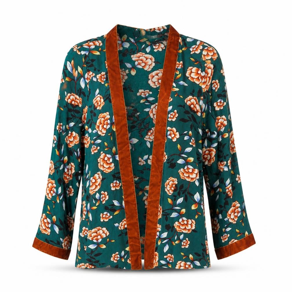 Front view of Boohoo women’s green v-neck floral viscose shrug jumper, size UK 8