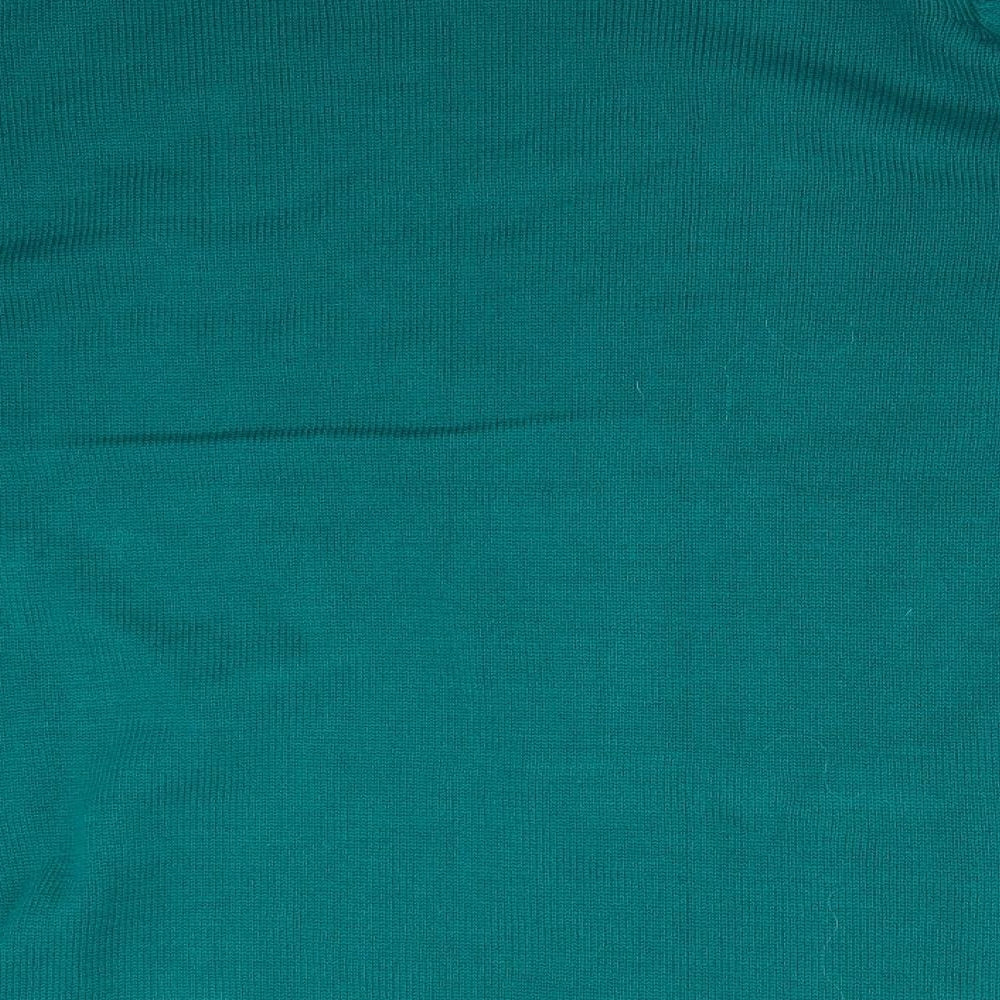 Brand and care label for BEAU MONDE women’s green acrylic pullover sweatshirt one size