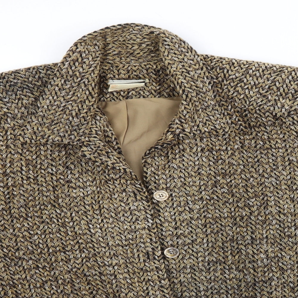 Close-up detail of Ardoise women’s brown overcoat jacket