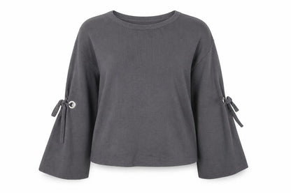 Front view of New Look women’s grey round neck acrylic jumper, size UK 8
