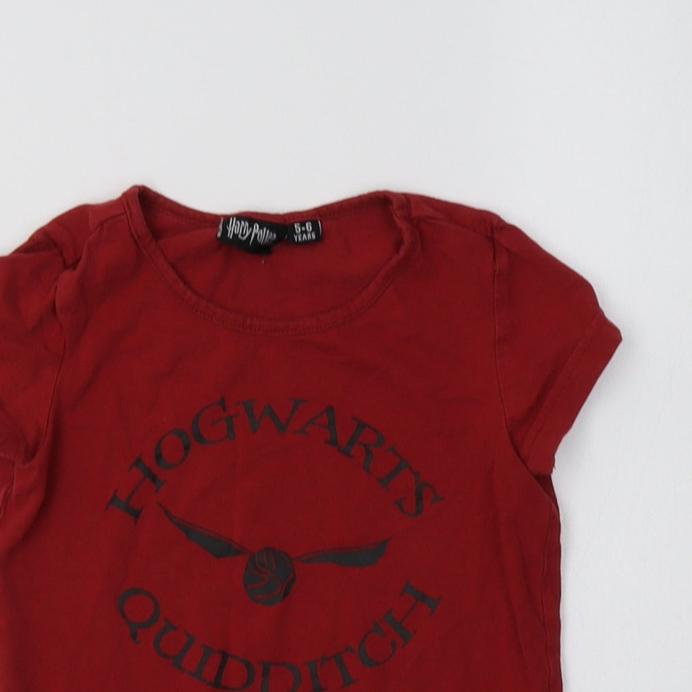 Preworn Girls Red  Cotton Basic T-Shirt Size 5 Years Crew Neck  - Harry Potter