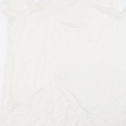 capsule  Womens White  Viscose Basic T-Shirt Size 18 Round Neck