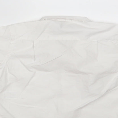 Brand and care label for Paisely of London boys’ white polyester basic button-up, size 12-18, months collared button