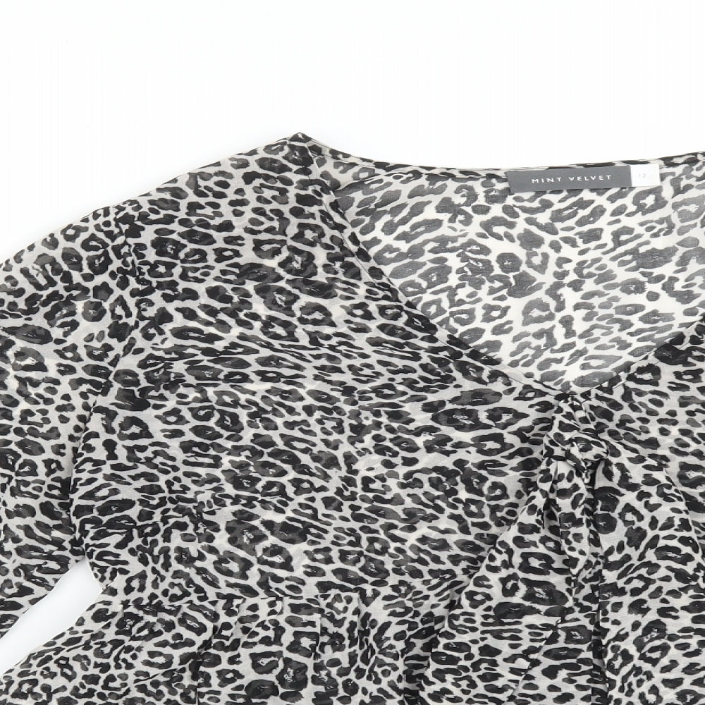 MINT VELEVT Womens Multicoloured Animal Print Polyester Basic Blouse Size 12 V-Neck