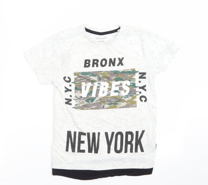 Primark Boys White   Basic T-Shirt Size 6-7 Years Round Neck  - Bronx Vibes Black fleck