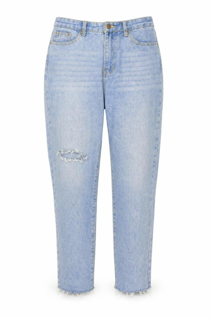 Front view of SHEIN women’s blue cotton straight jeans, size M, 30-inch leg regular