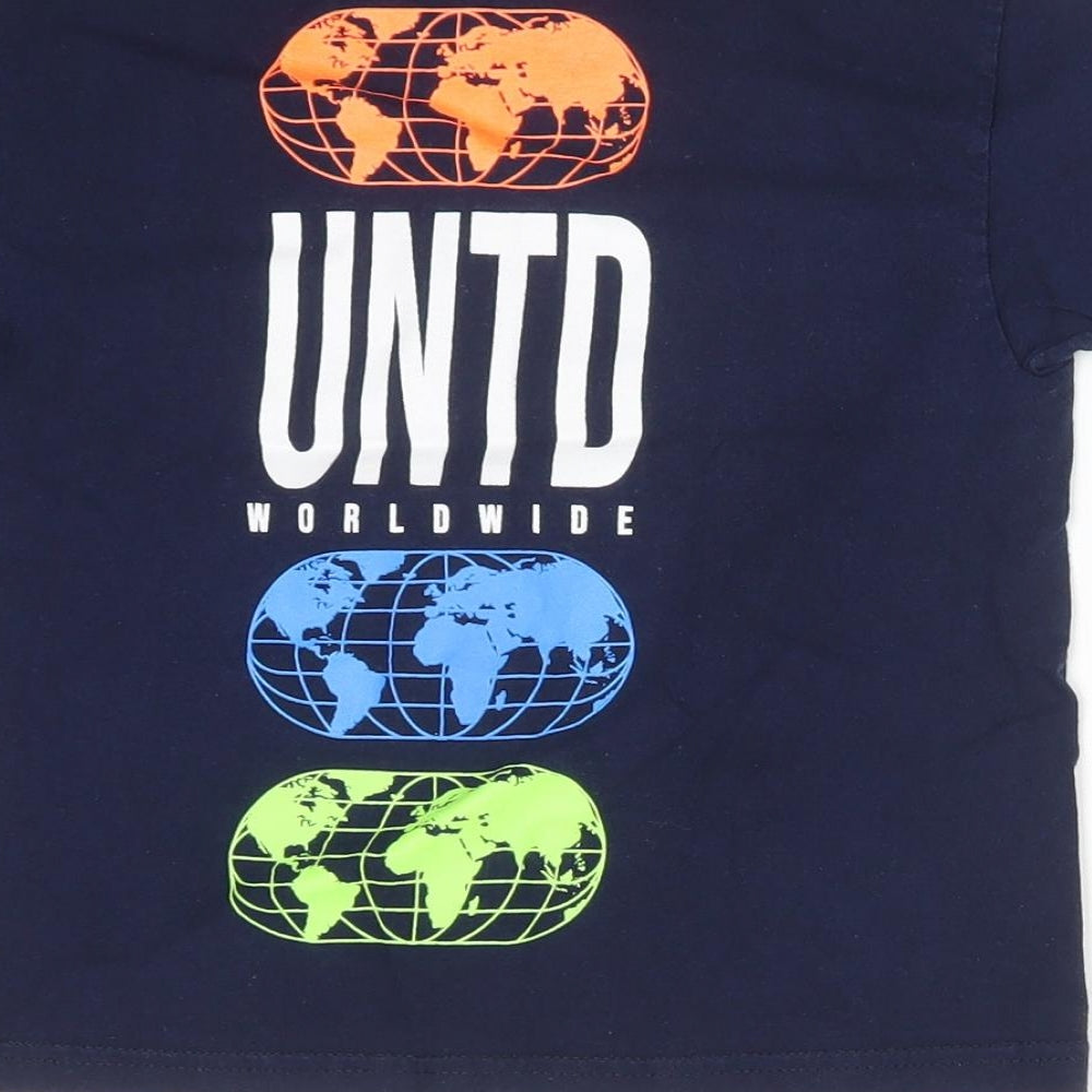 Preworn Boys Blue  Cotton Basic T-Shirt Size 5-6 Years Crew Neck  - UNTED WORLDWIDE