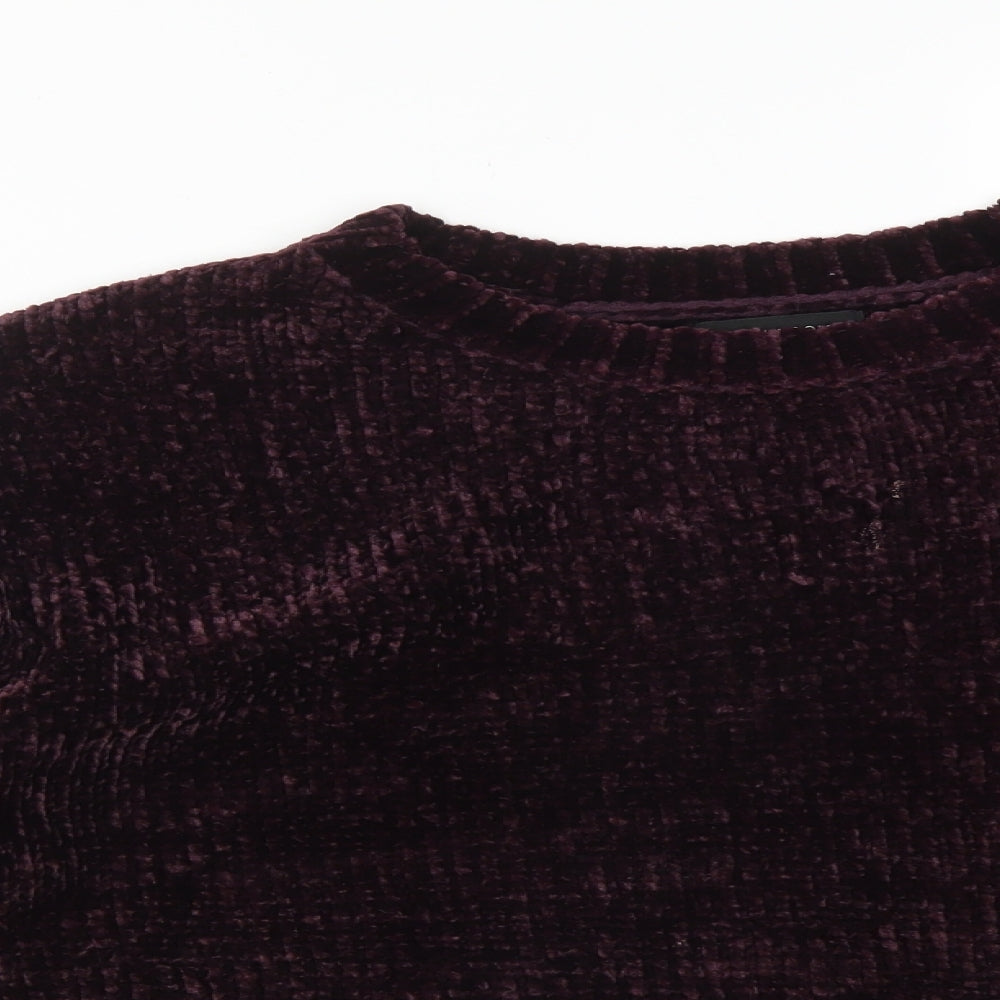 Close-up detail of New Look women’s purple polyester pullover sweatshirt, size M