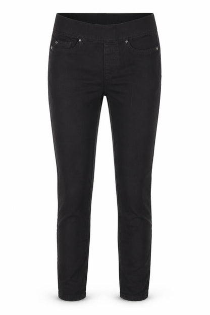Front view of Denim Co women’s black cotton jegging jeans, size UK 6, 24-inch leg regular