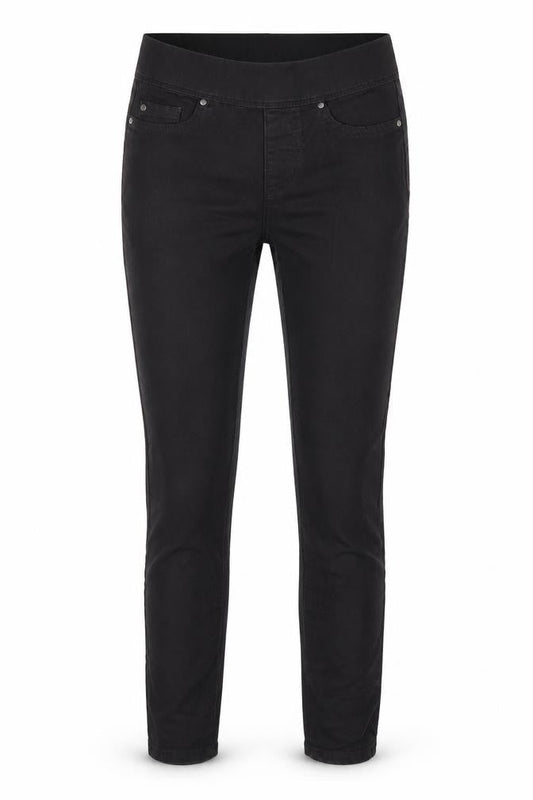 Front view of Denim Co women’s black cotton jegging jeans, size UK 6, 24-inch leg regular