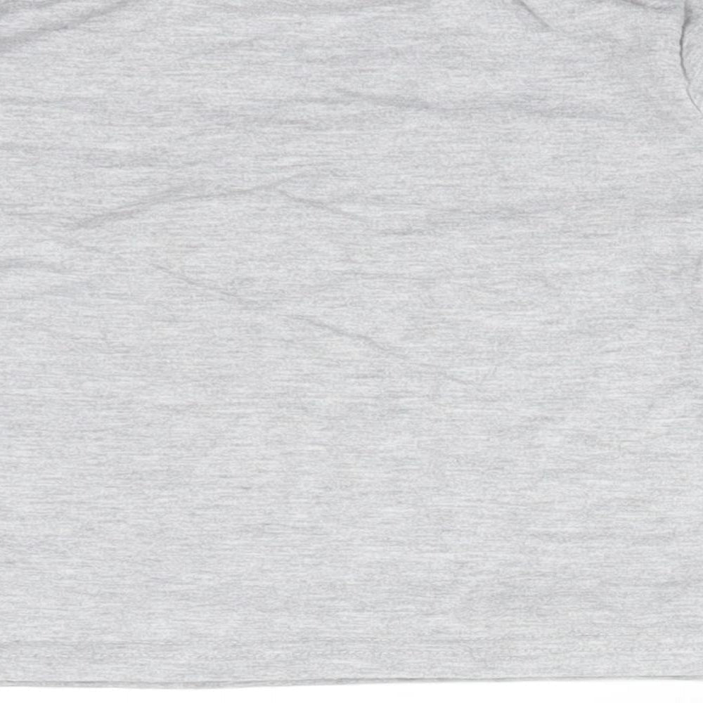 Primark Girls Grey  Cotton Basic T-Shirt Size 5-6 Years Round Neck  - COLLECT BEAUTIFUL MOMENTS