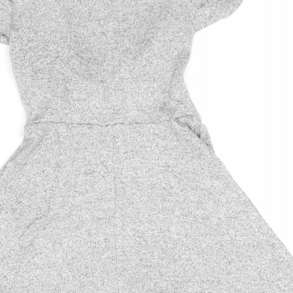 Brand and care label for Preworn girls’ silver a-line round neck