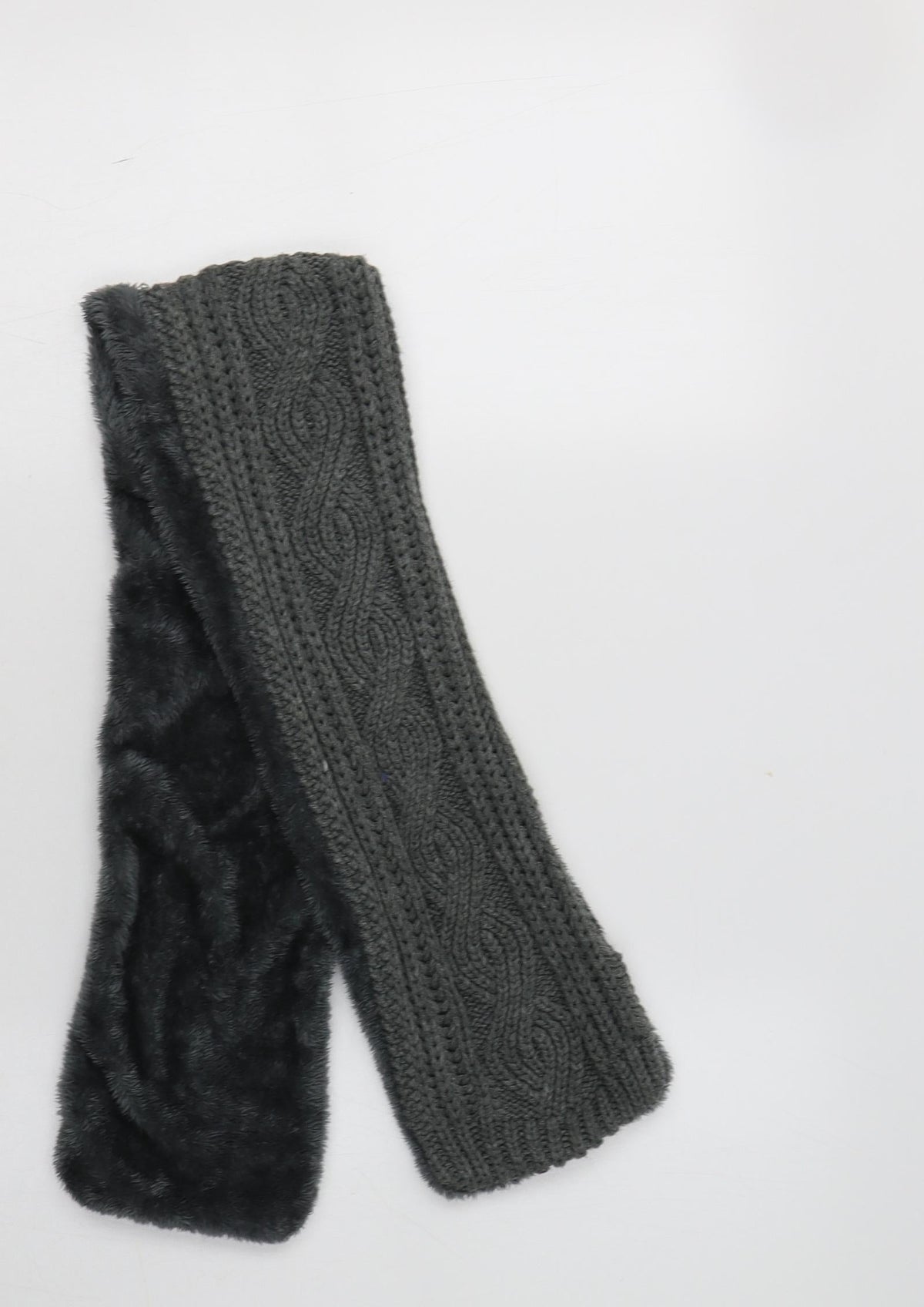 Front view of Matalan boys’ grey polyester scarf one size