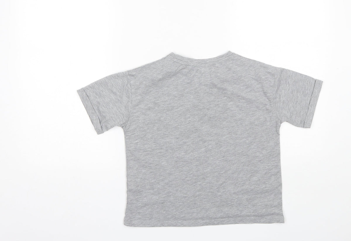 Back view of Primark girls’ grey polyester basic t-shirt, size 9-10, years round neck