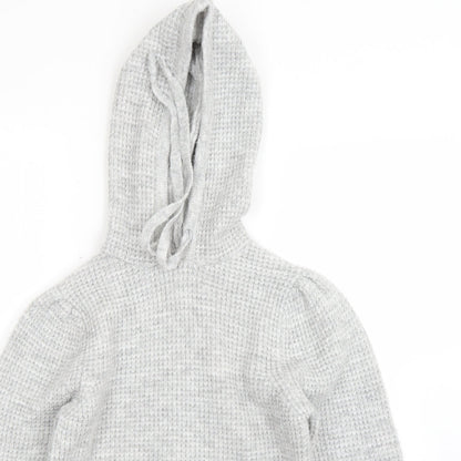 Close-up detail of Primark women’s grey polyester pullover hoodie, size S