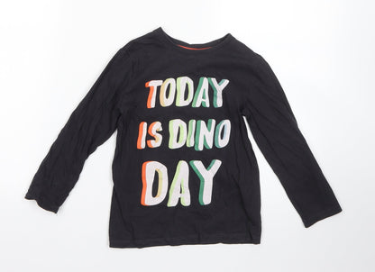 Preworn Boys Black  Cotton Basic T-Shirt Size 6-7 Years Round Neck