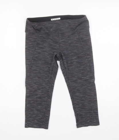 Front view of Forever 21 women’s grey polyester blend compression leggings, size M, 17-inch leg regular