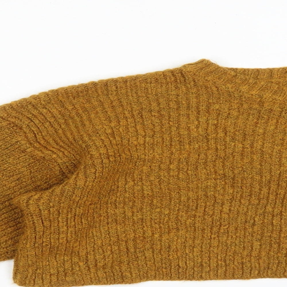 Close-up detail of New Look women’s yellow pullover sweatshirt, size M