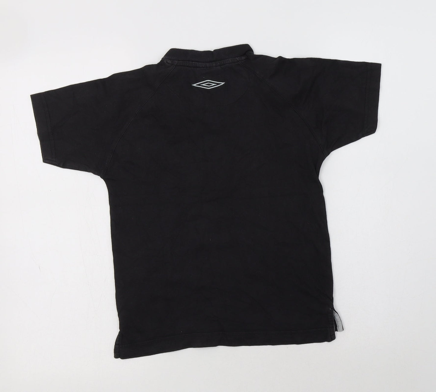 Umbro Boys Black  Cotton Basic T-Shirt Size 9-10 Years V-Neck