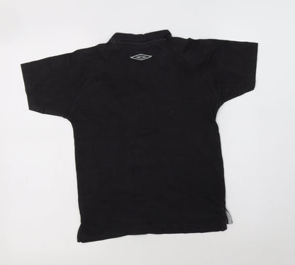 Umbro Boys Black  Cotton Basic T-Shirt Size 9-10 Years V-Neck