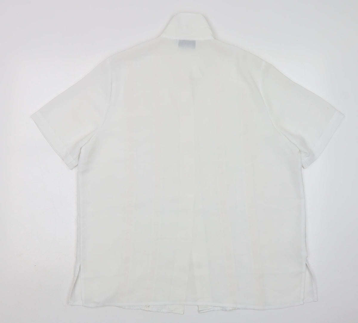 Back view of Northmoon women’s white polyester basic button-up, size UK 18, collared