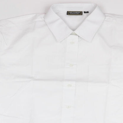 Close-up detail of Sheldon boys’ white basic button-up collared