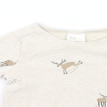 H&M Baby Ivory  Cotton Basic T-Shirt Size 0-3 Months Round Neck  - Reindeer
