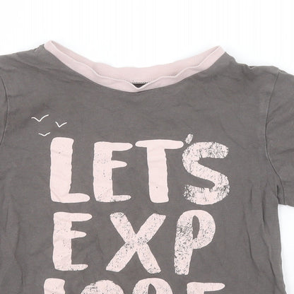 Close-up detail of George boys’ grey cotton basic t-shirt, size 7-8, years round neck - let's explore