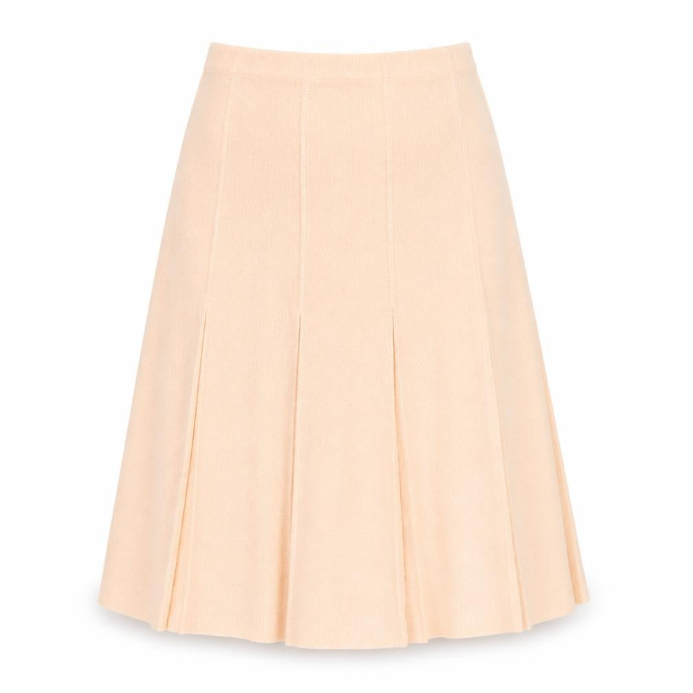 Front view of Preowrn women’s pink polyester a-line skirt, size UK 8, - dacron heavy