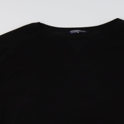 Close-up detail of Bridgeport women’s black polyester pullover sweatshirt, size XL