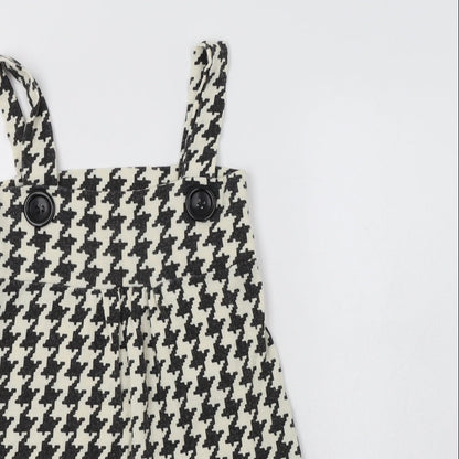Preworn Womens Ivory Houndstooth Acrylic Pinafore/Dungaree Dress  Size S  Square Neck