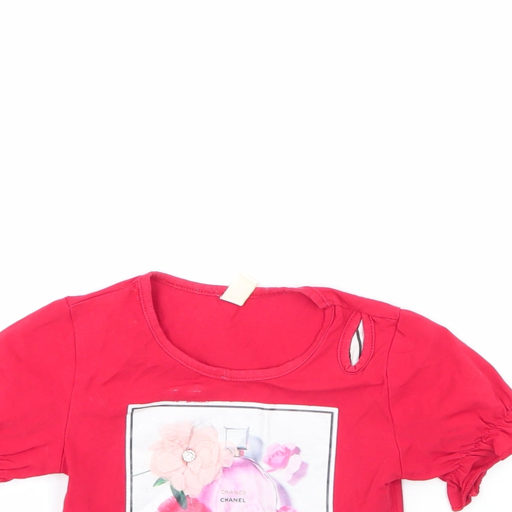 Close-up detail of g&i girls’ multicoloured striped 100% polyester basic t-shirt, size 2, years round neck