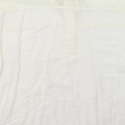 Brand and care label for Axel women’s white viscose basic polo, size UK 14, collared
